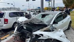 순간 정신 잃어 16명 사상한 테슬라 운전자, '약물 운전' 확인