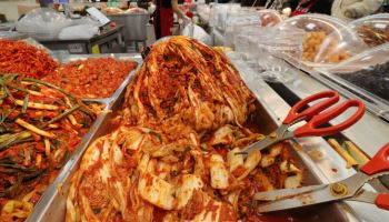 '김포족' 역대급…김치업계 빅3의 3색 승부수 보니