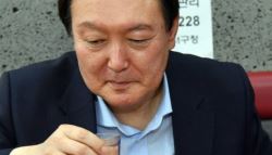 尹 한 번에 소맥 20잔...45잔까지 세봤다 폭탄주 사랑 재조명