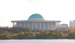 국회 퇴직공직자, '쿠팡 行' 가장 많았다…"보좌진 데려가 책임 회피"