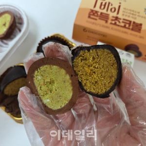 품절대란 뚫고 겨우 산 두바이쫀득쿠키…CU vs GS 차이 뭔데[먹어보고서]