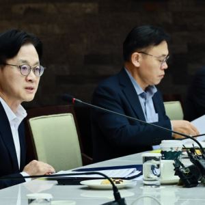 석화 사업재편 첫 단추…김정관 “감축 목표 달성 예상”