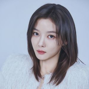 '친애하는 X' 김유정, 2025년 빛낸 얼굴 갈아끼운 활약[인터뷰]