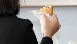 "위약금 때문에 가게 접지도 못 해"…가맹점주 '한숨'