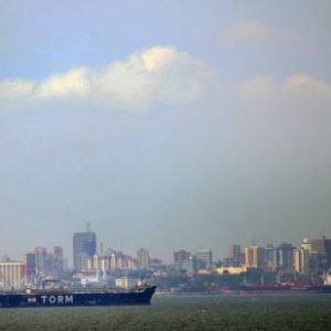 베네수 원유값 오르자 중국 ‘외면’…미국 제재 '직격'