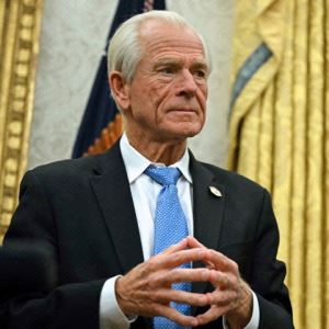 ‘트럼프 책사’ 나바로 “美, 언젠가 中희토류 지배력 끝낼것”