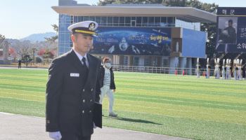 '美 시민권 포기' 이재용 장남 이지호, 해군 5전단 배치