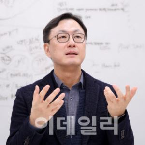 김선우 딥바이오 대표 "직원 감소로 위기? 300개 GPU가 대신한다"