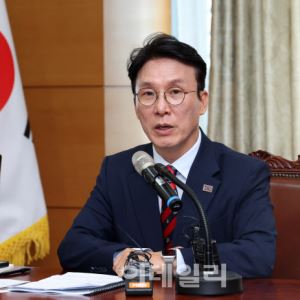 김총리 “통일교·신천지 등 사이비 이단, 사회악…근절책 만들라”