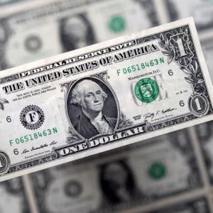 환율, 장중 1470원 초반대로 상승…달러 매수·외국인 주식 매도