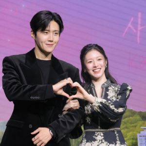 '이사통' 김선호X고윤정, 홍자매 로코 호흡…"최고의 케미"