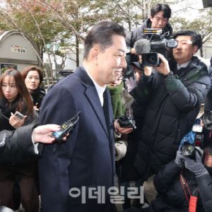 '제명 처분'에도 버티는 김병기…고심 깊어지는 與(종합)