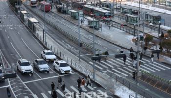 서울 시내버스 파업 끝날까…노사, 내일 교섭 재개