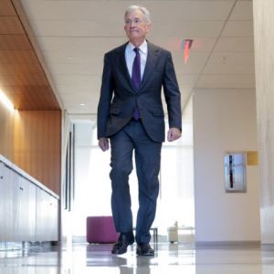 월가 CEO들 “연준 흔들면 금리·물가 뛴다”…트럼프 공세에 정면 반발