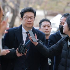 김병주·김광일 구속 기각에도…홈플러스 회생은 ‘첩첩산중’
