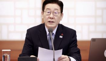 李대통령, 신년 외교 마치고 국내 정치로 전환…“반목하면 성과 물거품”