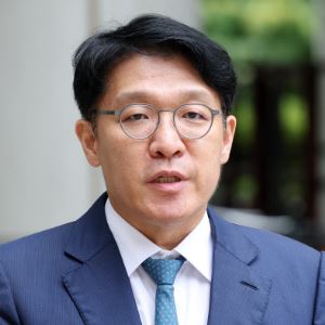 특검, 김건희에 ‘1.4억 그림’ 건넨 김상민 전 검사에 징역 6년 구형