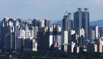 "똘똘한 한 채가 최고죠"…강남·마용성에 외지인들 몰렸다