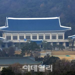 청와대, 트럼프 반도체 포고령에 “한·미 ‘불리하지 않은 대우’ 원칙”