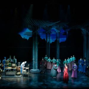 제10회 한국뮤지컬어워즈 대상에 '한복 입은 남자'