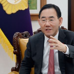 위기의 대구, 정부 설득해야 산다…검증된 '협상의 달인' 필요