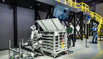 시총 100조 눈앞 현대차, 연매출 200조원도 노린다