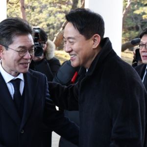 서울 집값·공급 두고 오세훈-민주당 공방…선거 앞두고 신경전