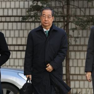 [포토]한덕수 전 총리 1심 선고 공판 출석                                                                                                                                                                 