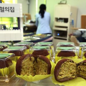 ‘헌혈하면 두쫀쿠’ 이벤트 열자…헌혈자 2.2배 늘었다