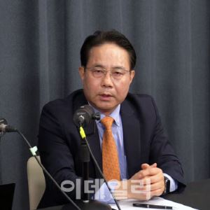 "美, 반도체 고관세 자충수 될 것…AI 투자 위축 유발"[주톡피아]