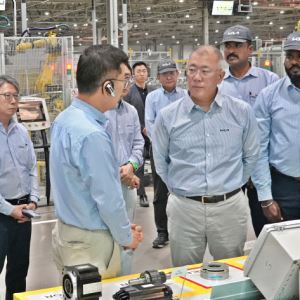 기아, 인도 하이브리드 드라이브…HEV 엔진도 현지 생산[only 이데일리]