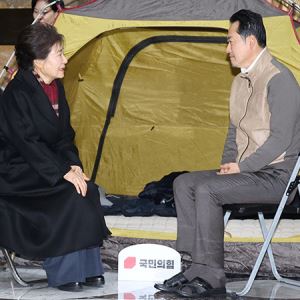 朴요청에 단식 중단 장동혁 "진정한 단식 오늘부터 시작"(종합)