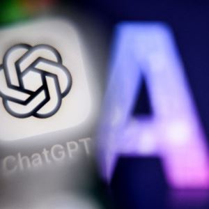 "친절하게 써줘" AI에 감정노동 외주 주는 직장인들