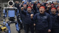 “‘차라리 로봇으로 노조로 만들라'는데…” 현대차 노조 비판한 국힘