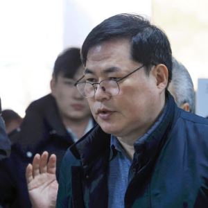 '항소포기' 대장동 2심 시작…업자들 "혐의부인" 공세 속 檢 나홀로 출석