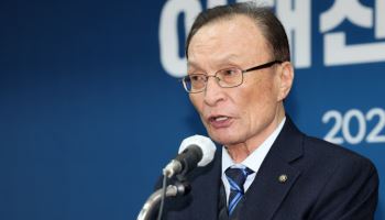 이해찬 전 총리, 베트남 출장중 응급실 이송…한때 심정지