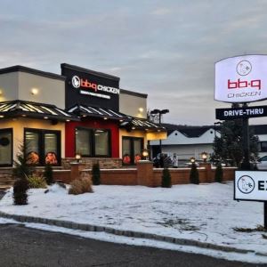 “홍보 안 해도 우르르”…BBQ 치킨, 美 드라이브스루 접수[르포]