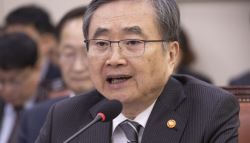 외교장관 “트럼프 '관세인상' 언급, 쿠팡과 관계 없다”