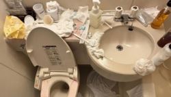 “中 관광객, 방을 쓰레기장으로 만들어” 日 숙박업소 ‘경악'