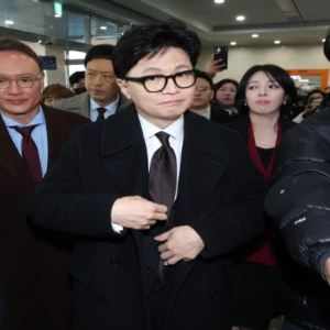 “한동훈 ‘토크콘서트’ R석 79000원?…해괴한 ‘좌석 등급제’”