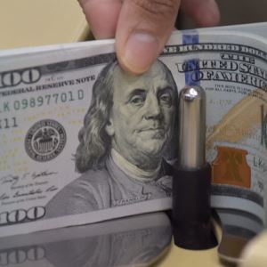 워시 지명 후폭풍에 외국인 주식 매도세까지…환율 1460원대 위협