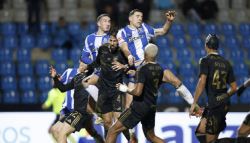 "축구 헤딩 충격, 뇌 손상"…영국서 초등생 헤더 못 본다