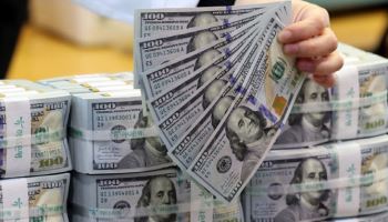 새해 환율 1480원 재돌파에 시장 개입…외환보유액 두 달째 감소