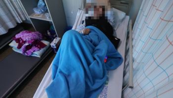 "테이프 묶인 모습에 바로 뛰어"…강도 쫓다 흉기에 찔린 시민