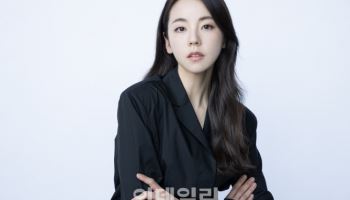 400여년 넘나든 '1인 4역', 연기연습 전에 역사공부 먼저 했죠