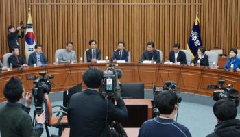 與 합당 릴레이 의원 간담회…정청래 “여기저기 의견분출”·3선 “결자해지하라”(종합)