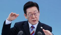 '평당 3억' 직격 李대통령, 5년전 주식 날리고 산 집에 가책