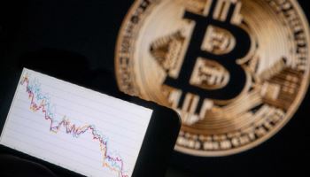 비트코인, 붕괴 위기 넘기고 7만달러선 회복…추가 상승 여력은?