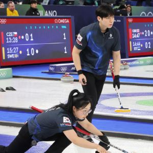 컬링 김선영-정영석, 영국에 패... 첫 승 또다시 무산