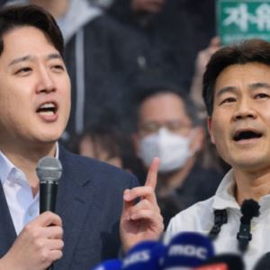 "털리고 딴말 말고"...이준석-전한길, '1대 4'로 붙는다